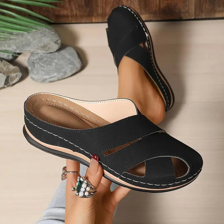 Women's Breathable Cushioned Slip-On Sandals - Black