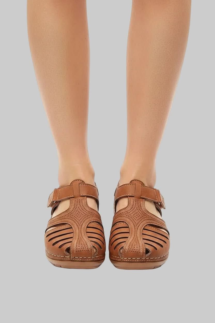 Women's Closed-Toe Cushioned Wedge Walking Sandals - Brown