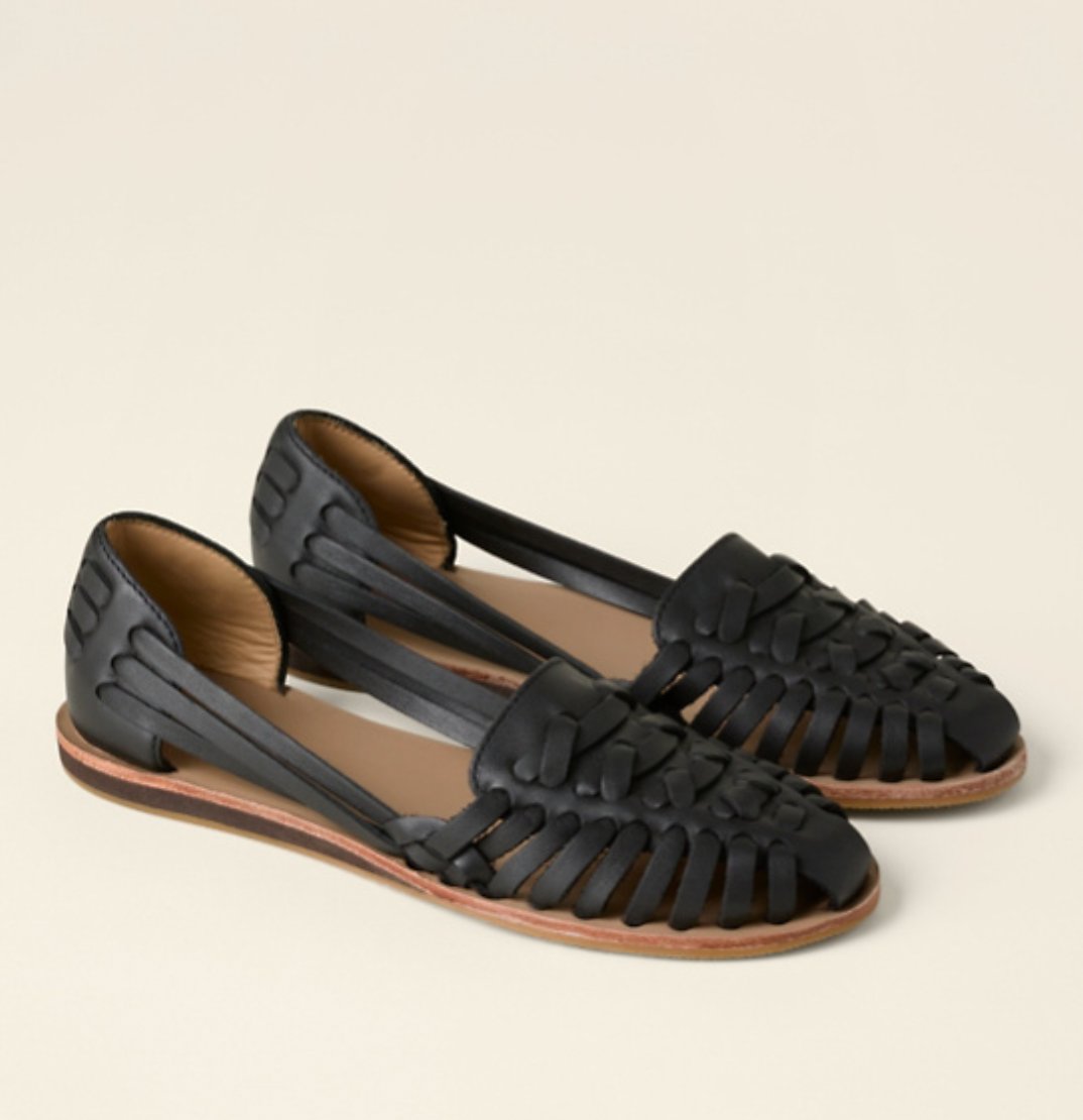 Women's Closed-Toe Woven Flat Sandals - Black
