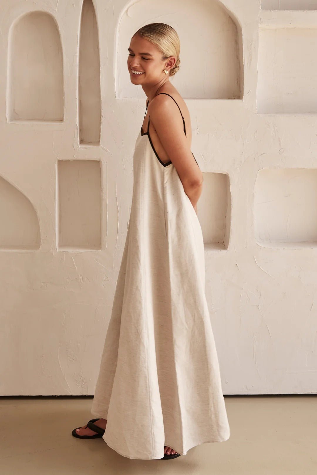 Women's Contrast-Trim Adjustable-Strap Linen Maxi Dress