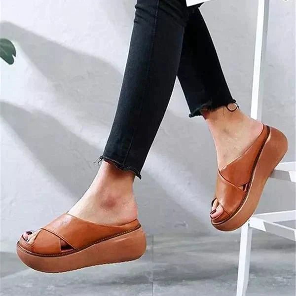 Women's Linen-Look Cushioned Cross-Strap Flat Sandals