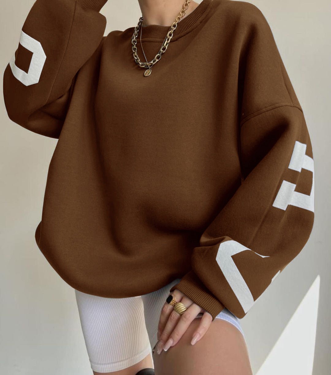 Women's Oversized Fleece-Lined Varsity Sleeve Crewneck Sweatshirt - Brown