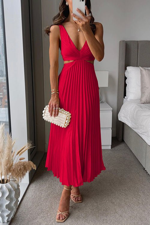 Women's Pleated V-Neck Sleeveless Maxi Dress - Red