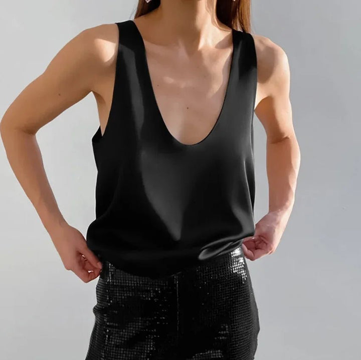 Women's Plunging U-Neck Satin Tank Top Relaxed Fit - Black
