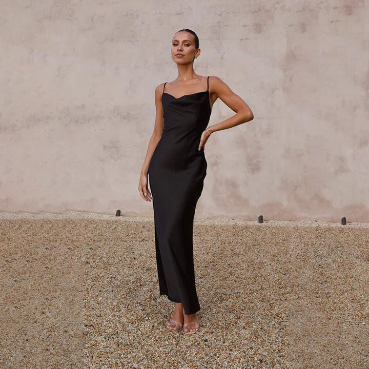 Women's Satin Backless High-Slit Bodycon Maxi Dress - Schwarz
