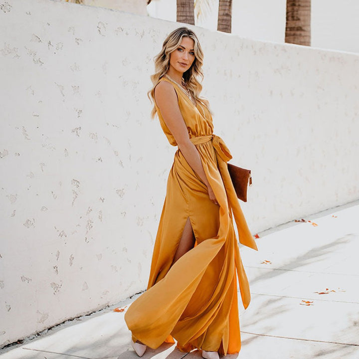 Women's Sleeveless Belted Maxi Dress with Side Slit - Geel