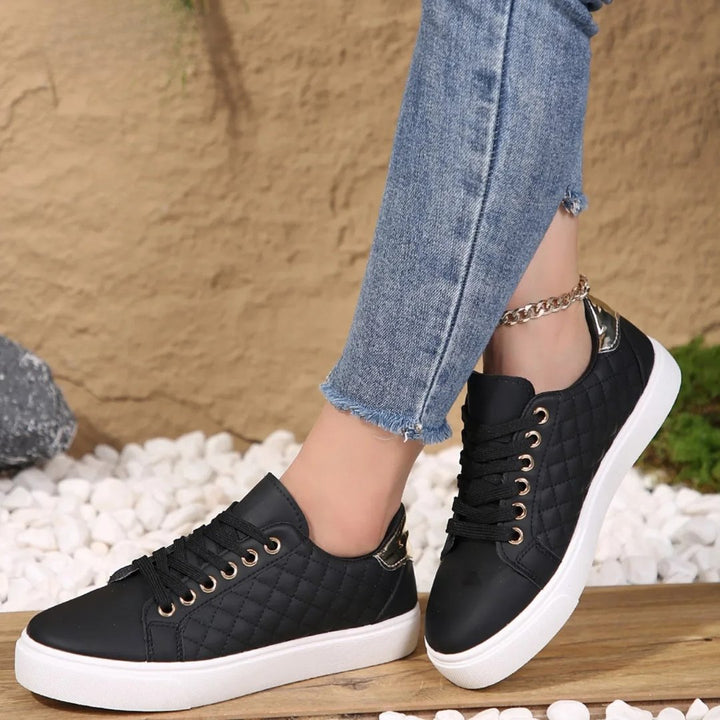 Women's White Ergonomic Comfort Lace-Up Sneakers - Zwart